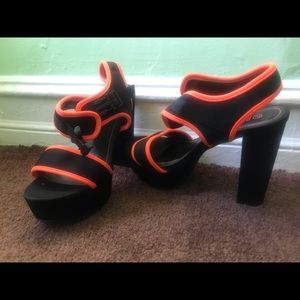 4 inch heel, worn only once for event (indoors)
